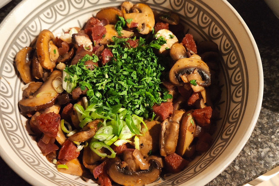 Champignons con Chorizo