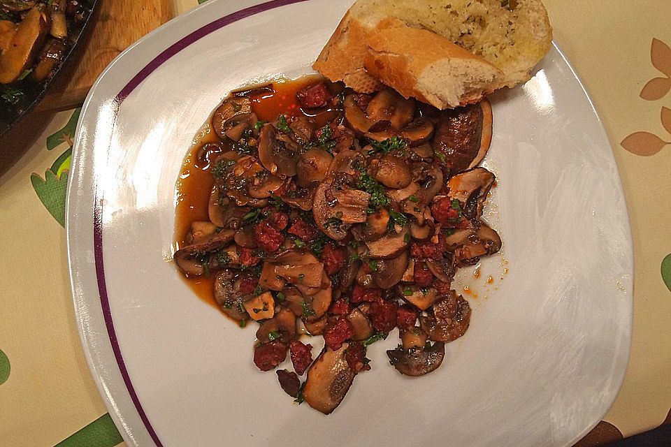 Champignons con Chorizo