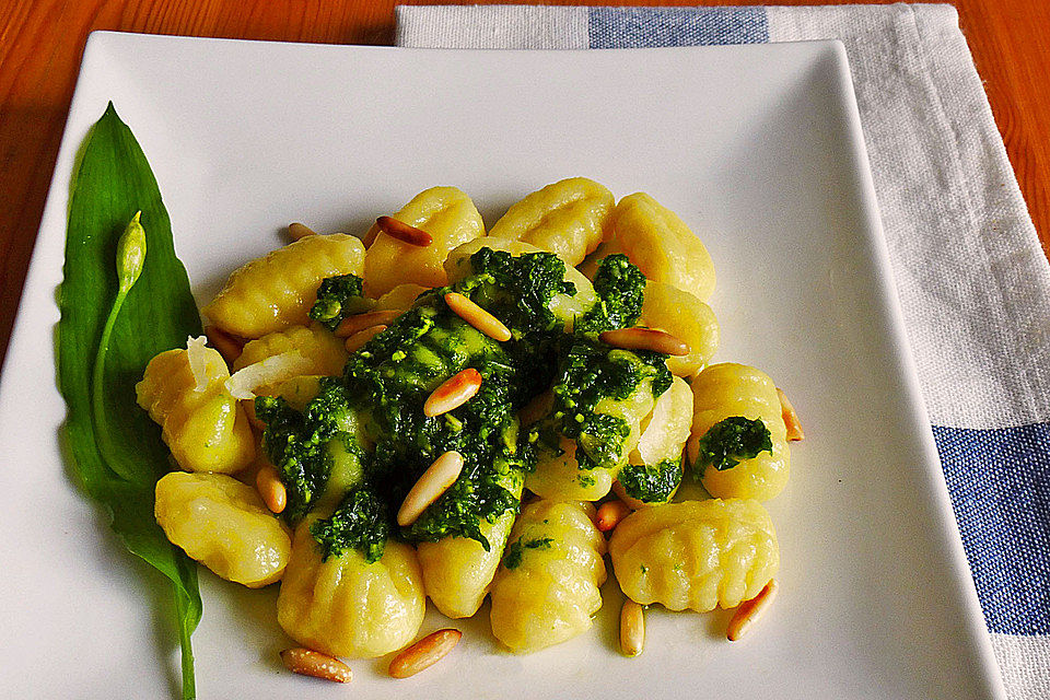 Gnocchi mit Bärlauchpesto