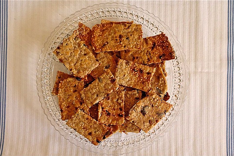 Knäckebrot mit Haferflocken