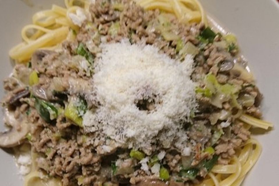 Spaghetti mit Jägersoße