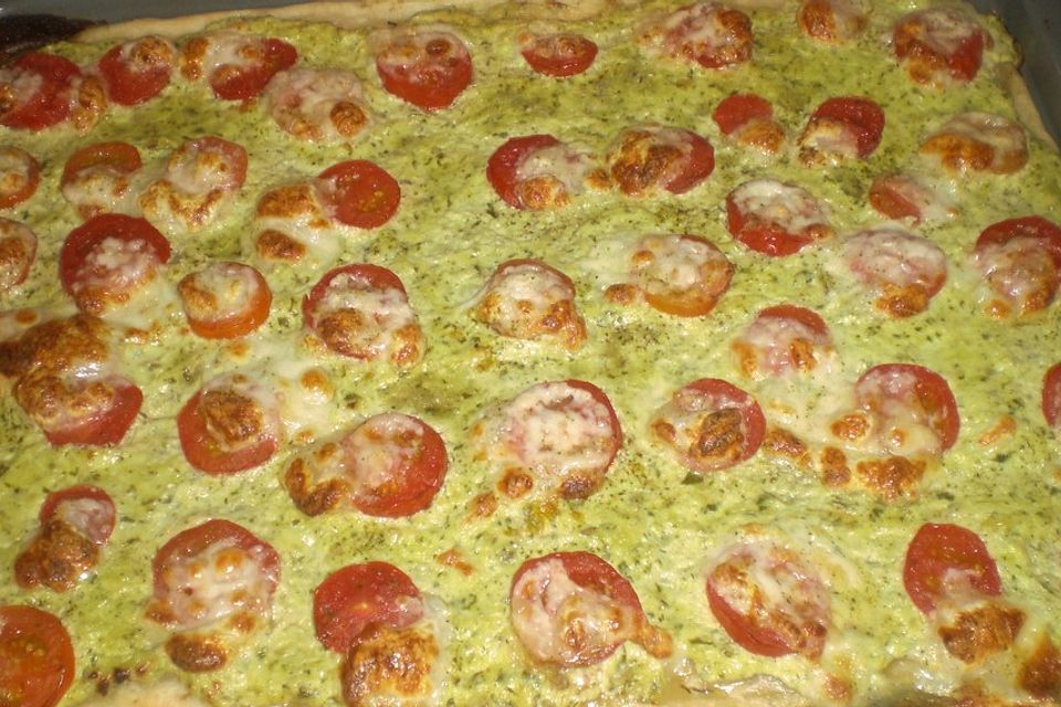 Tomaten-Mozzarella-Flammkuchen