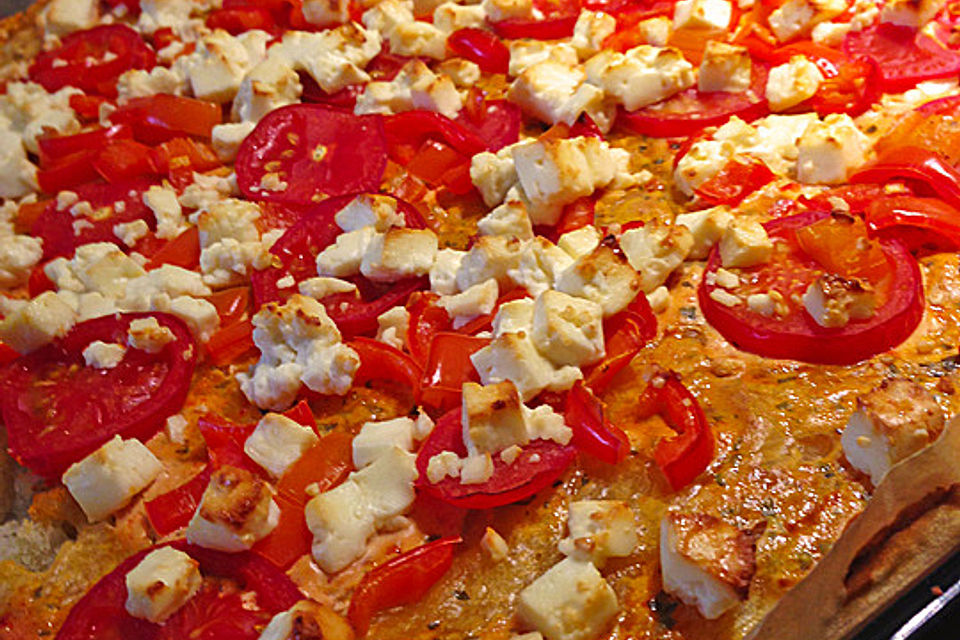 Tomaten-Mozzarella-Flammkuchen