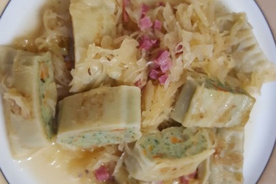 Maultaschen-Sauerkraut Pfanne