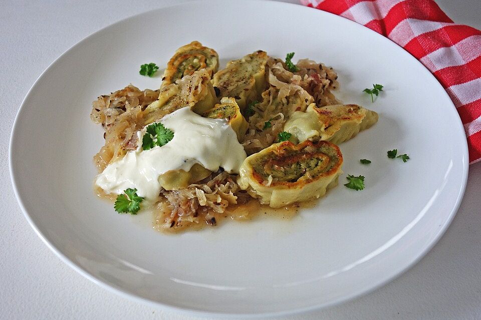 Maultaschen-Sauerkraut Pfanne