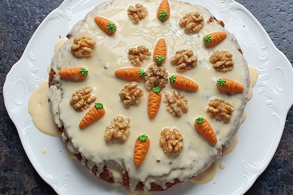 Karotten-Walnuss-Orangen Kuchen