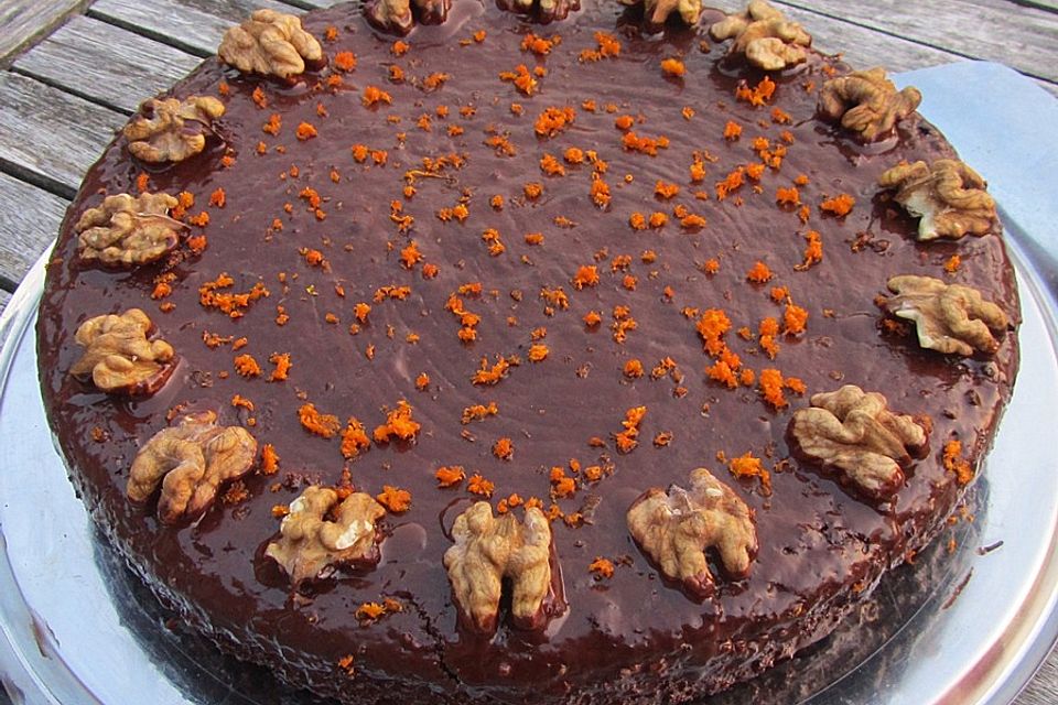 Karotten-Walnuss-Orangen Kuchen