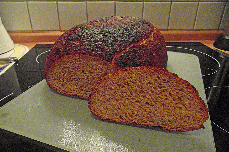 Sauerteigbrot im Römertopf