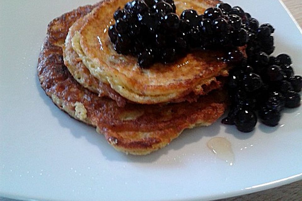 Blaubeer Pancakes aus Mandelmehl