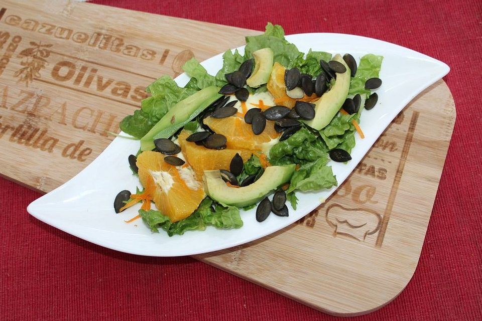 Orangen-Avocado-Salat