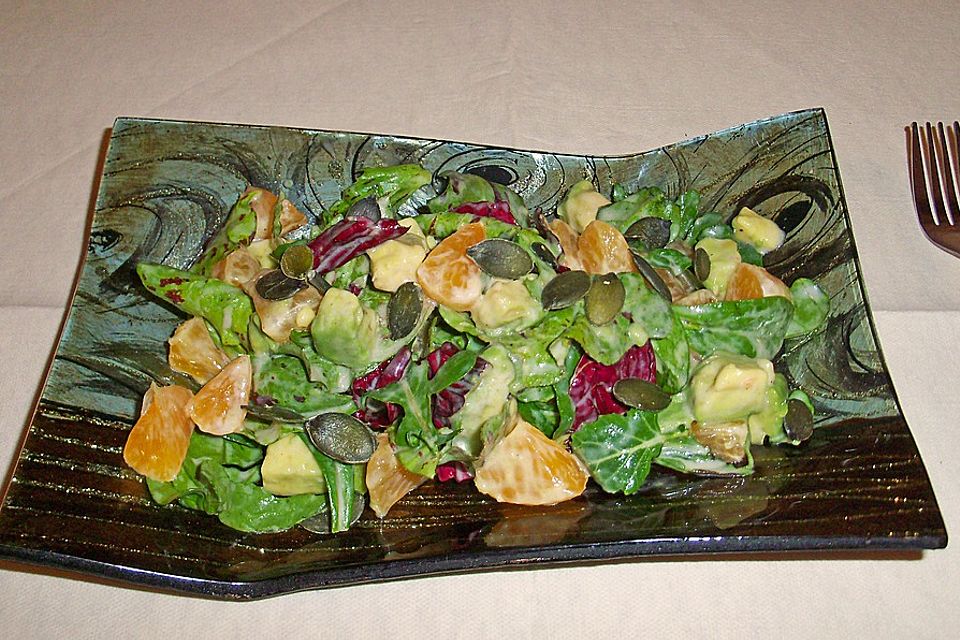 Orangen-Avocado-Salat