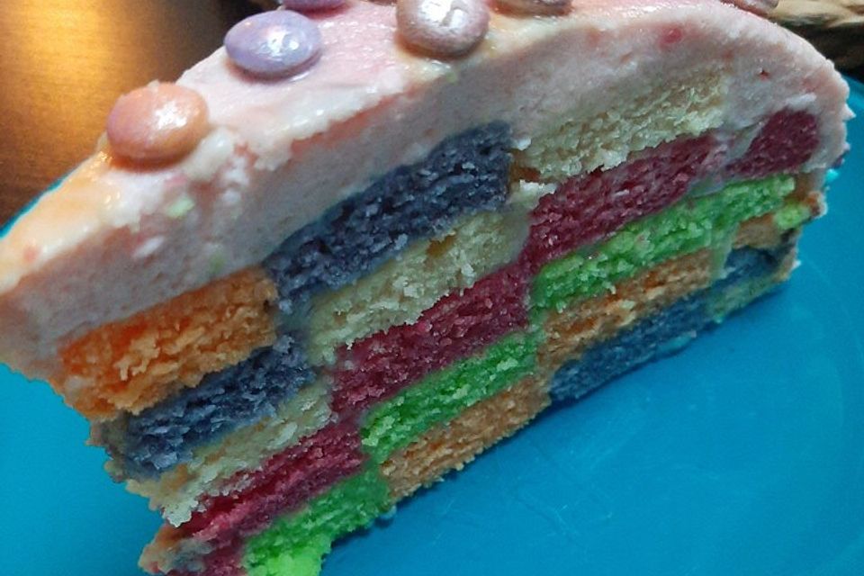 Bunte Regenbogen-Schachbrett-Torte