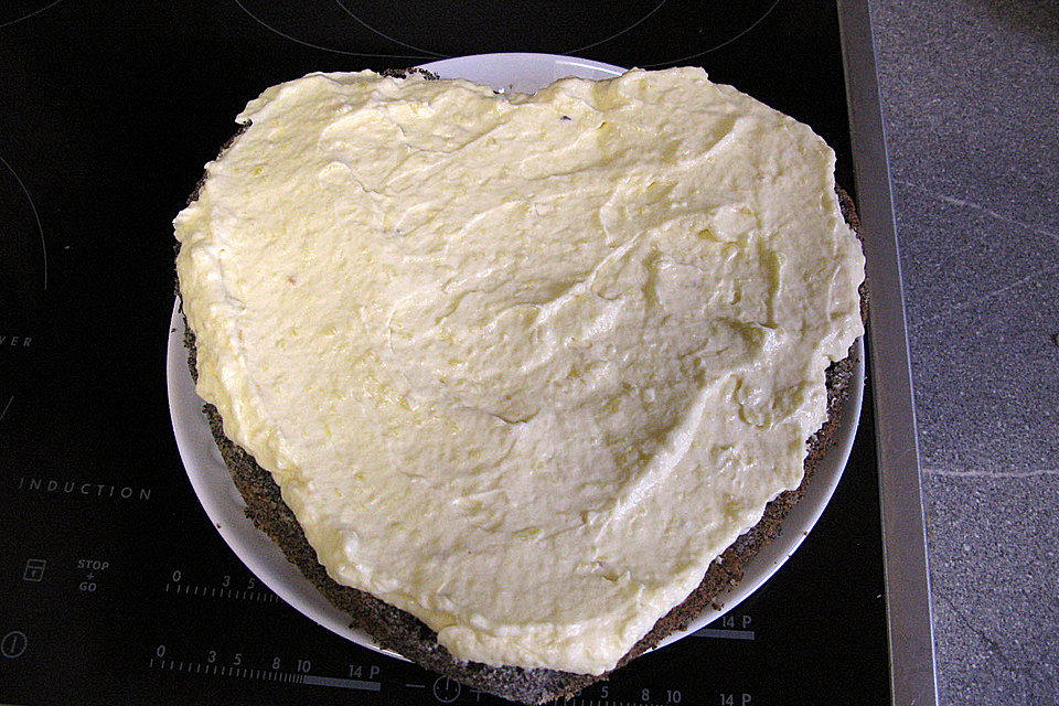 Mohn-Ananas-Torte