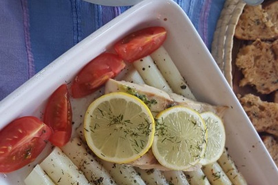 Lachs auf Spargel