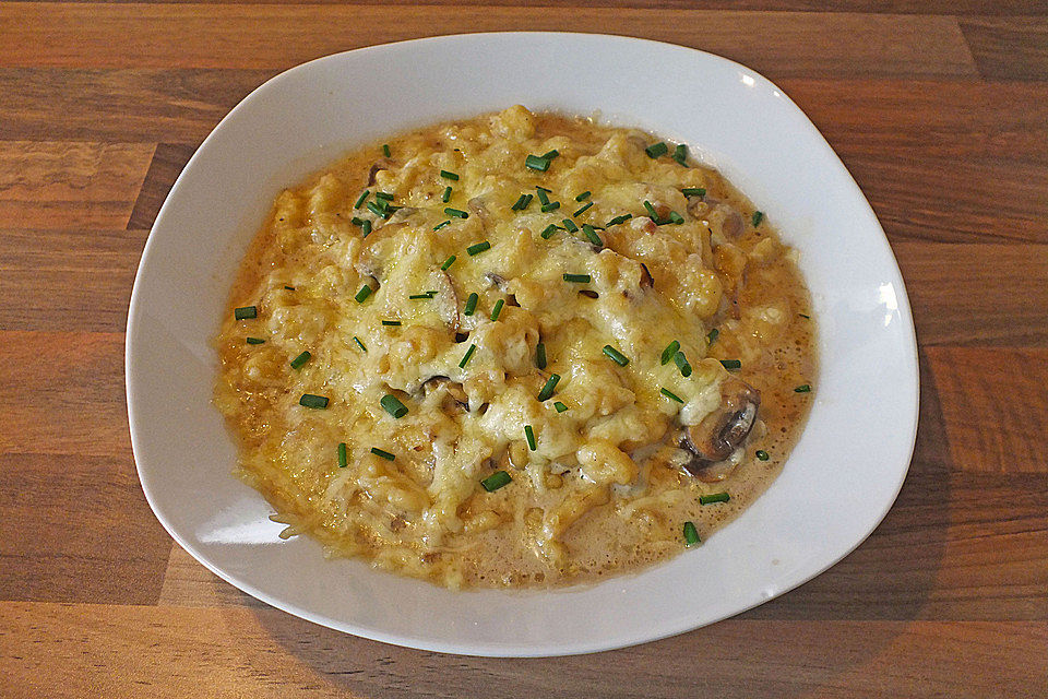 Kässpätzlesuppe mit Champignons