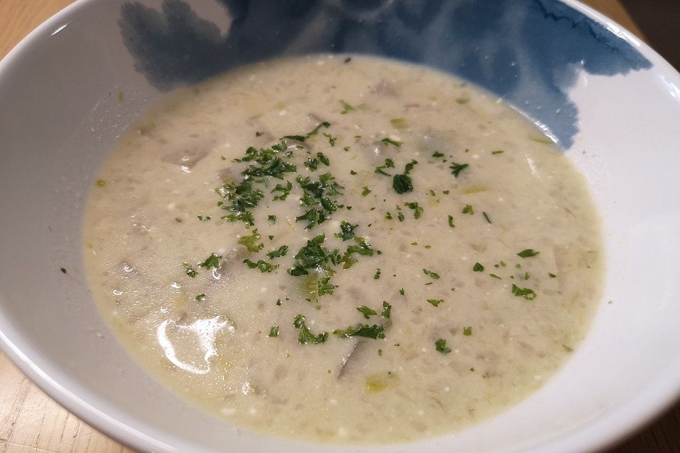 Leichte Kohlrabi-Lauch-Suppe