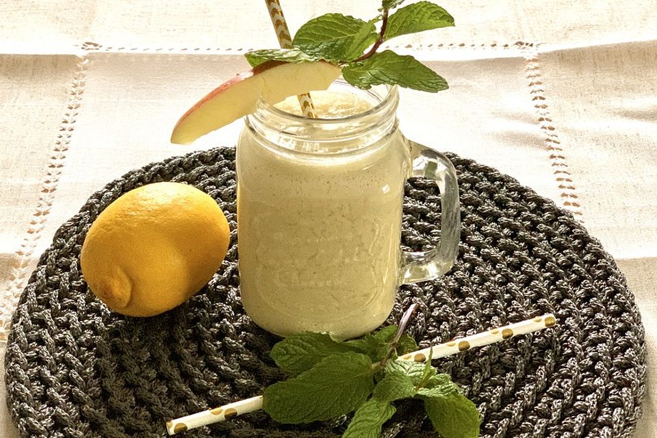 Apfel-Bananen Smoothie