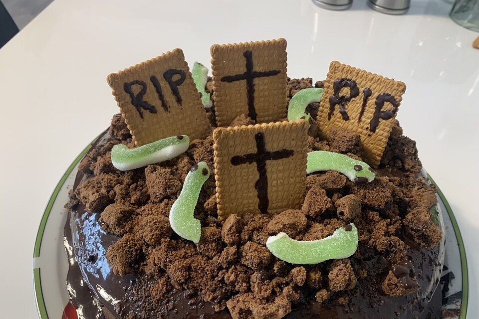 Halloween Zombiegrab-Kuchen