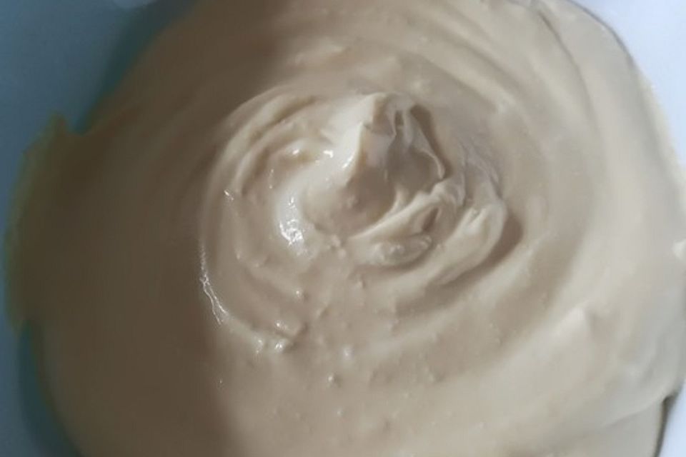 Leichte Schummel-Mayonnaise/Salatcreme