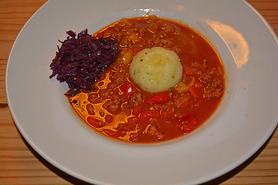 Veganes Gulasch