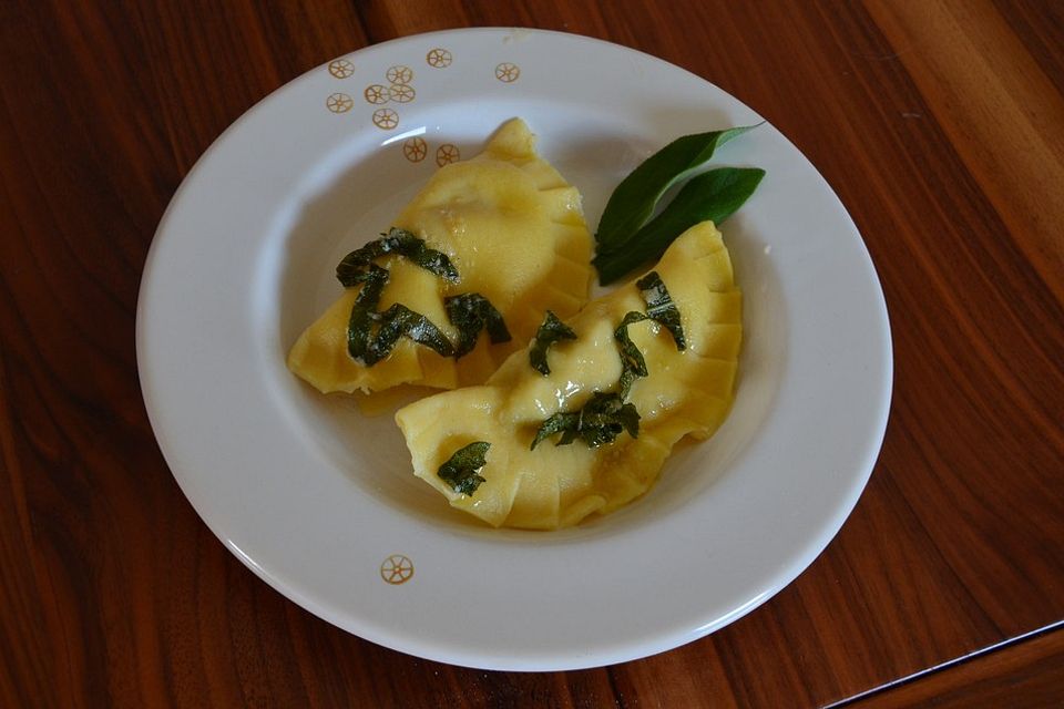 Ravioli mit Pilzfüllung