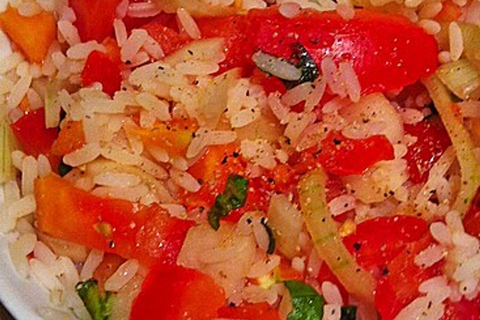 Lauwarmer Tomaten-Reis-Salat