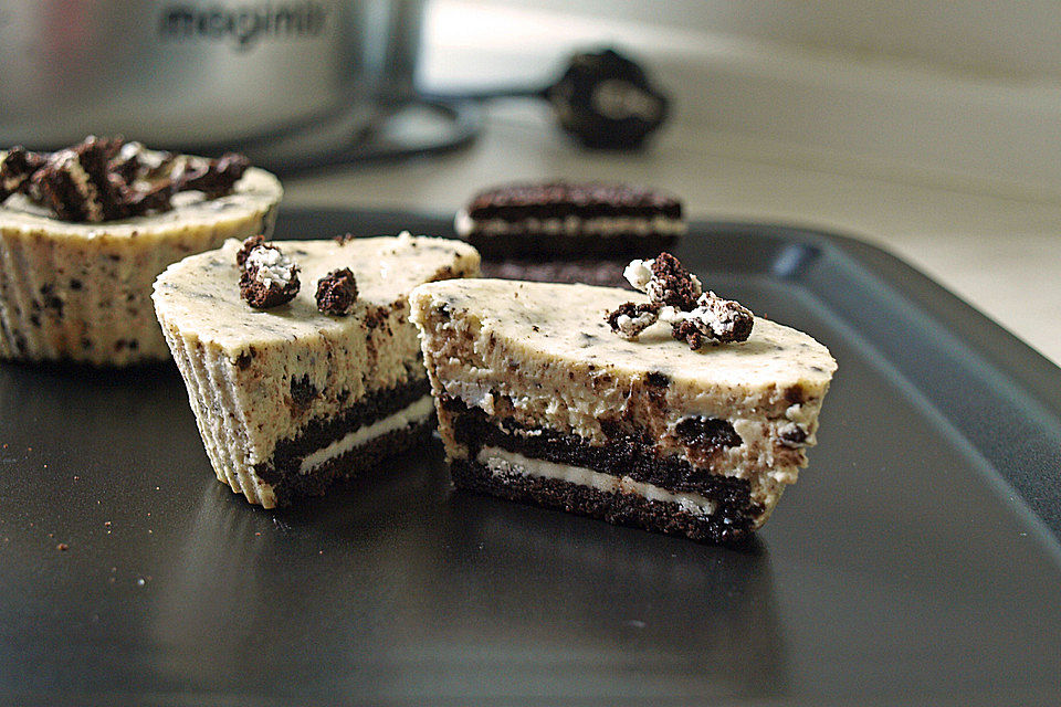 Mini Oreo Cheesecakes