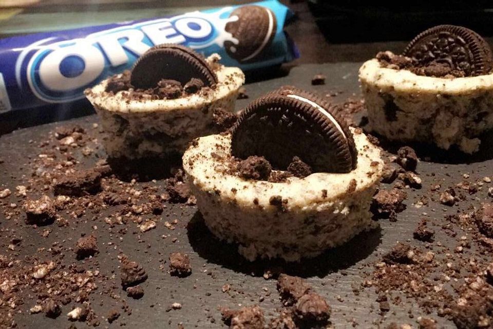 Mini Oreo Cheesecakes