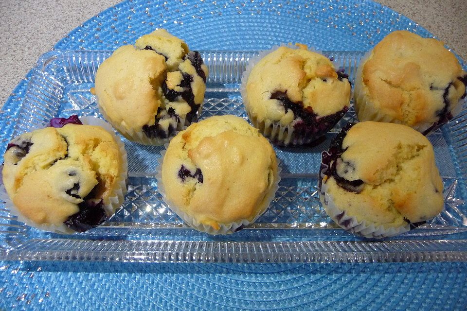 Eierlikör-Heidelbeer-Muffins