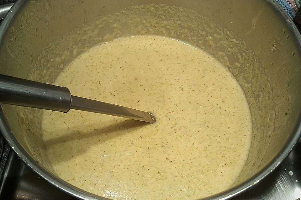 Brokkoli - Erdnusssuppe