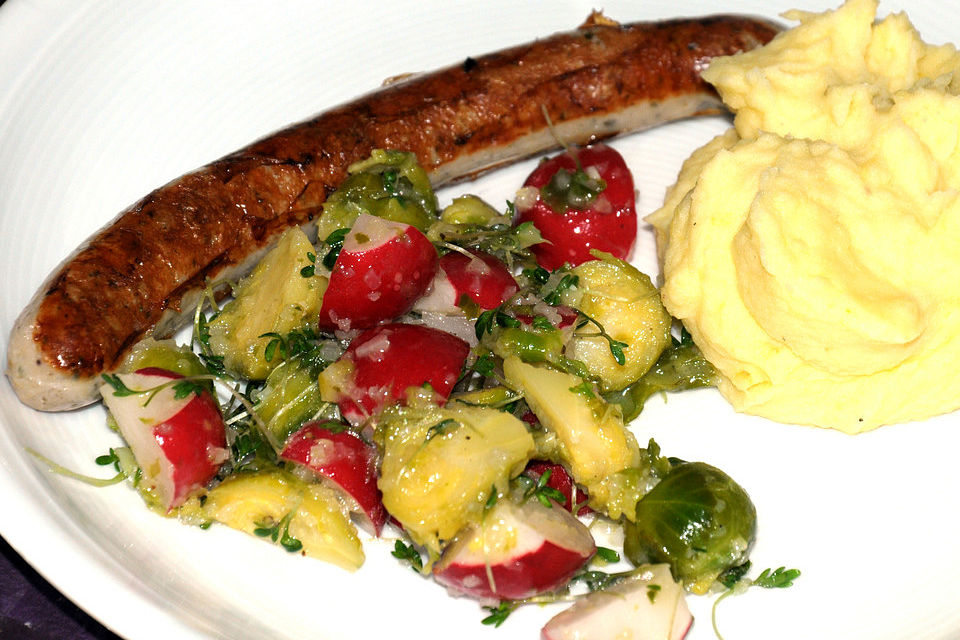 Rosenkohl-Radieschen-Salat