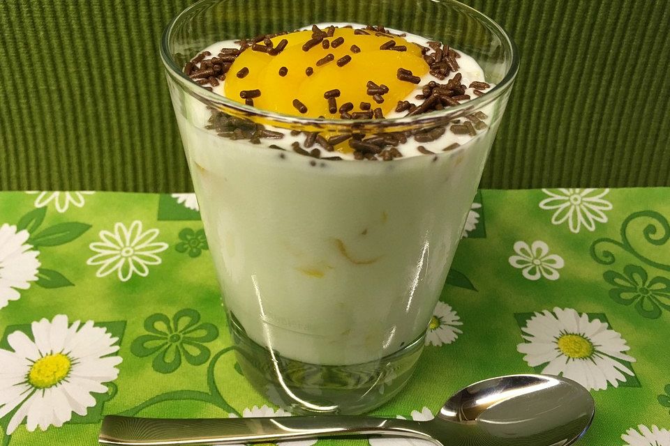 Quarkcreme mit Früchten