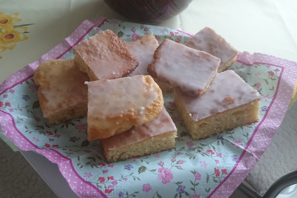 Zitronen-Kuchen vom Blech