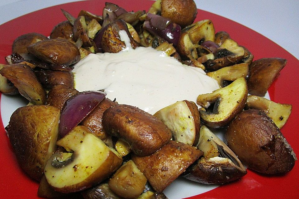 Champignons mit Knofi-Soße