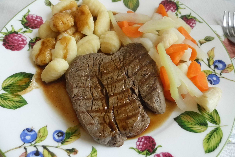 Filetsteak mit Gemüse