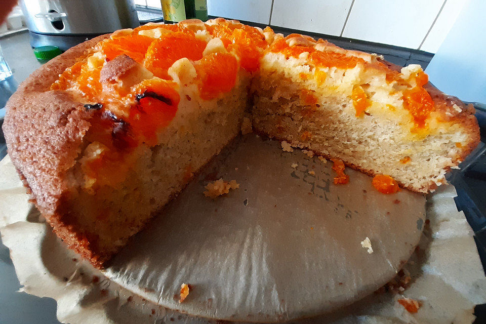 Omas saftiger Mandarinenkuchen