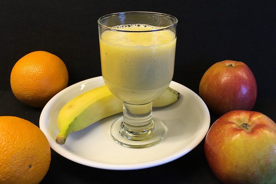 Apfel-Orangen-Bananen-Smoothie