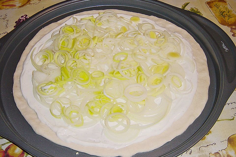 Lauch-Flammkuchen