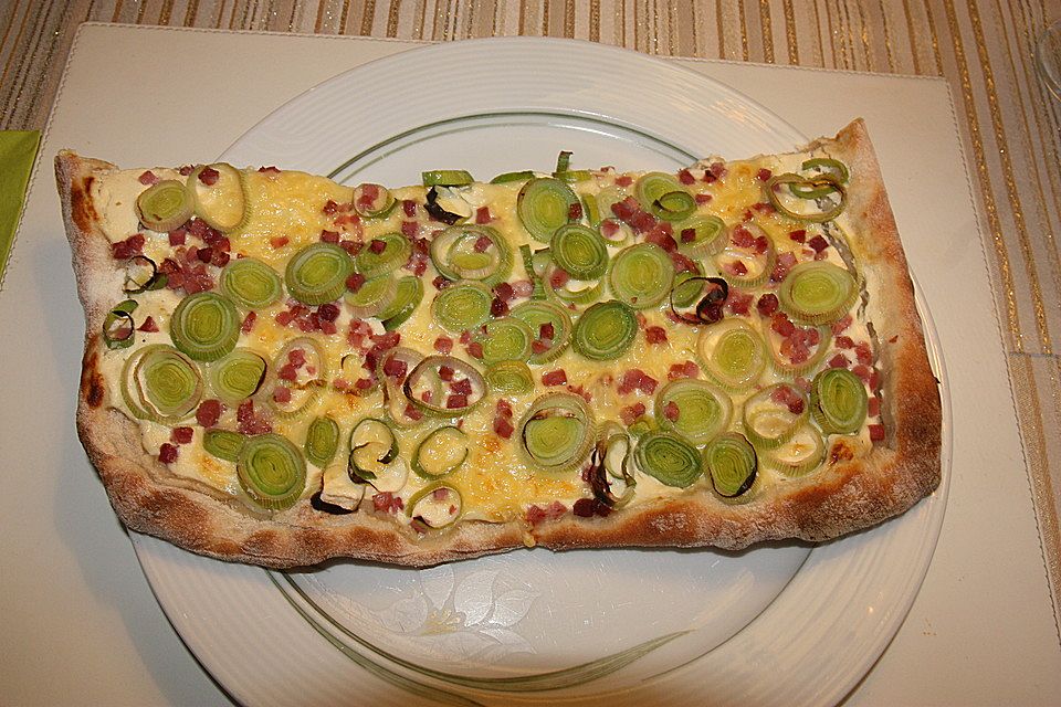 Lauch-Flammkuchen