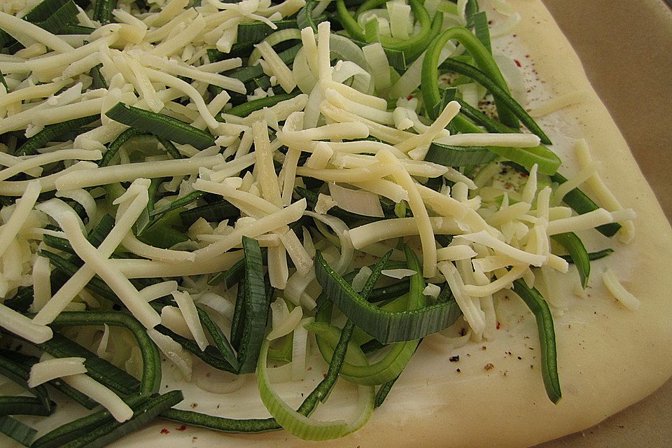 Lauch-Flammkuchen