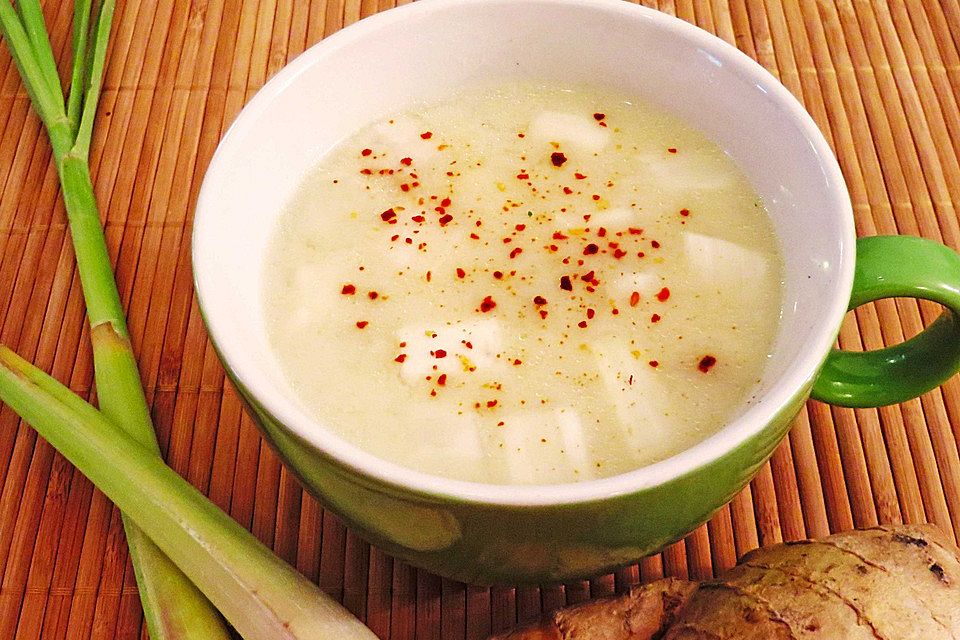 Spargel-Kokos-Suppe