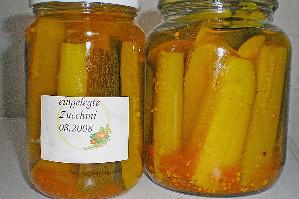 Eingelegte Curry - Zucchini