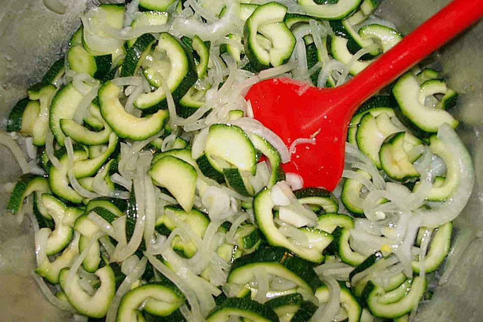 Eingelegte Curry - Zucchini