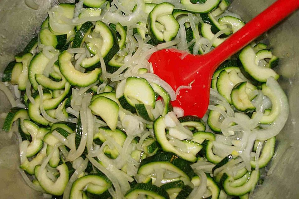 Eingelegte Curry - Zucchini