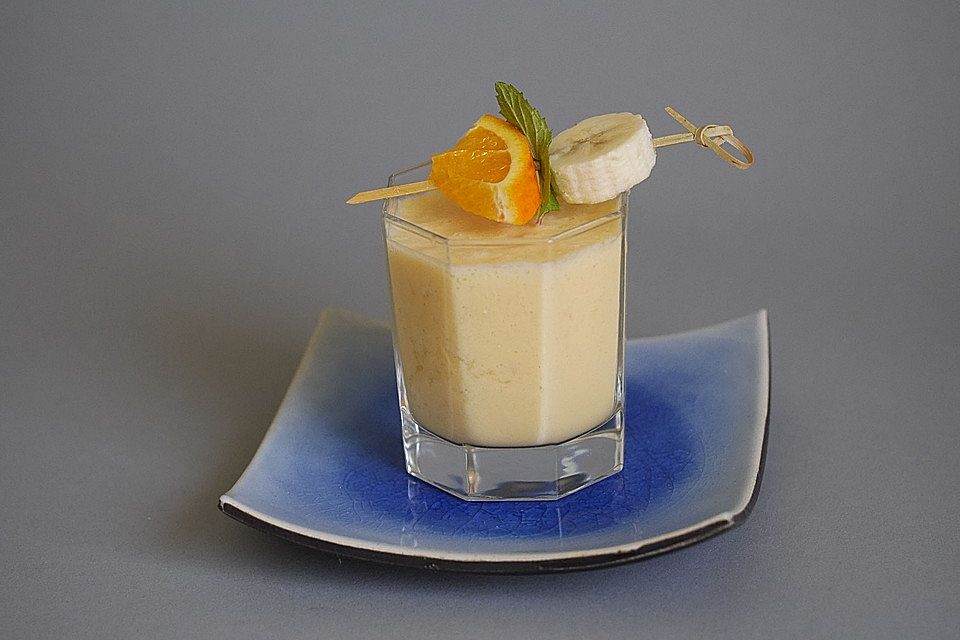 Orangen-Kokos Smoothie