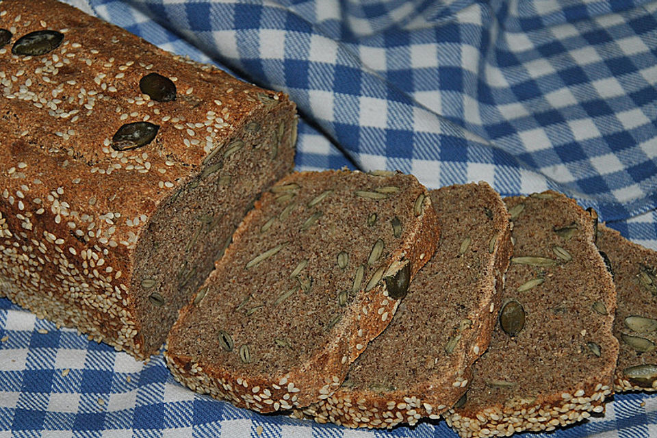 Weizenvollkornbrot mit Quinoa