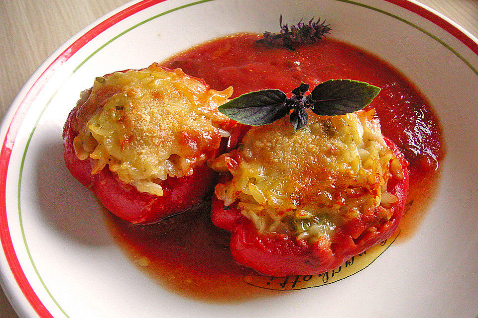 Gefüllte Paprika mit Risoni