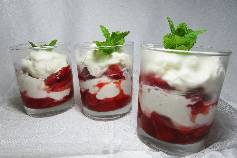 Mascarpone-Erdbeer-Creme