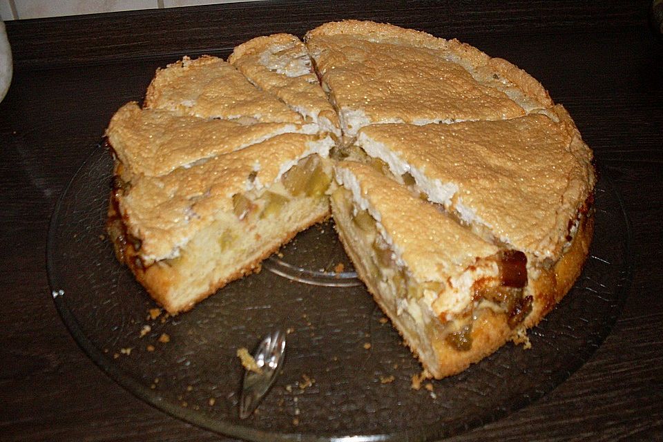 Rhabarberkuchen mit Baiserhaube