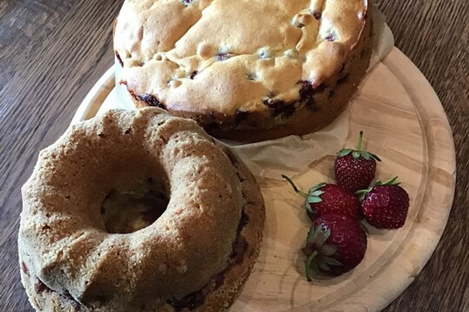 Erdbeer-Marzipan-Rührkuchen